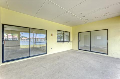 14962 Rednock Ln, Miami Lakes, FL 33016 photo 28