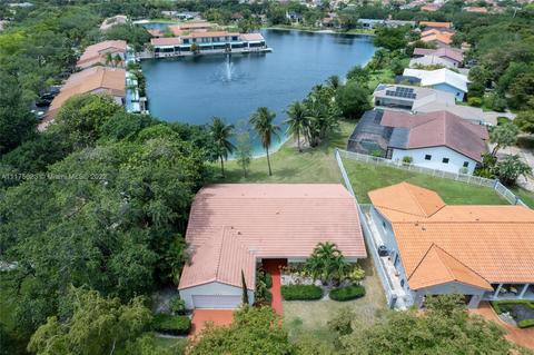 14962 Rednock Ln, Miami Lakes, FL 33016 photo 3