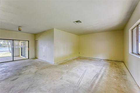 14962 Rednock Ln, Miami Lakes, FL 33016 photo 23