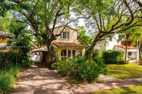 913 Majorca Ave, Coral Gables, FL 33134 photo 2