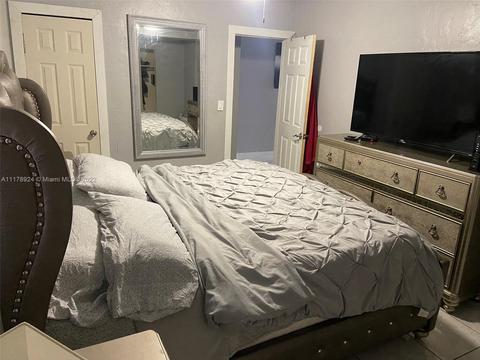 914 E 24th St, Hialeah, FL 33013 photo 11