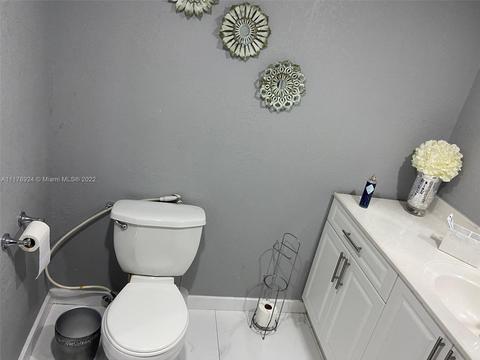 914 E 24th St, Hialeah, FL 33013 photo 10