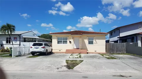 367 E 14th St, Hialeah, FL 33010 photo 1