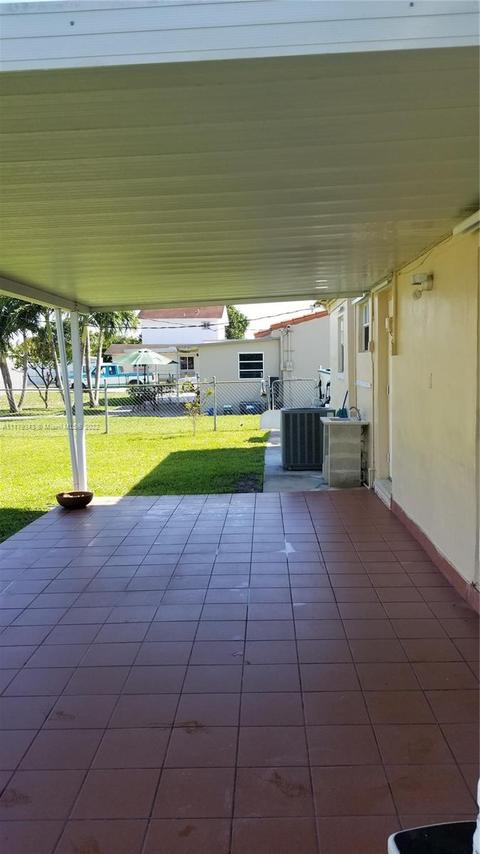 5741 E 4th Ave, Hialeah, FL 33013 photo 10