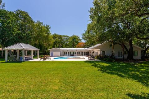 6875 SW 96 St, Pinecrest, FL 33156 photo 1
