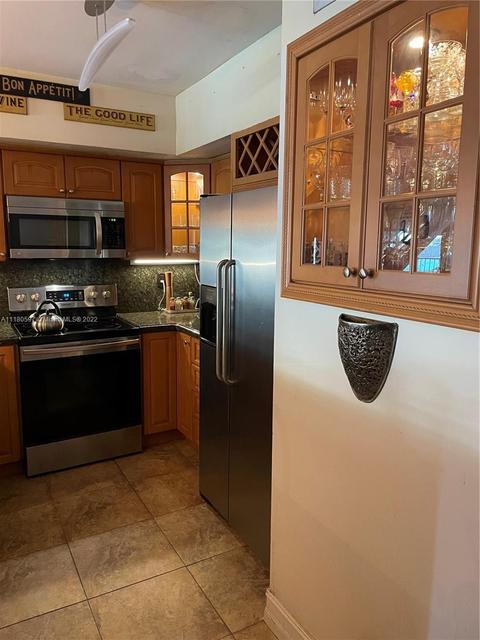 6411 Windmill Gate Rd, Miami Lakes, FL 33014 photo 5