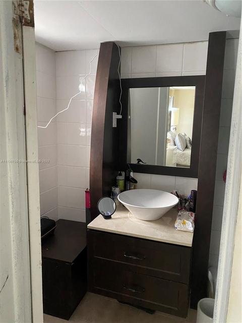 611 E 5th St, Hialeah, FL 33010 photo 15