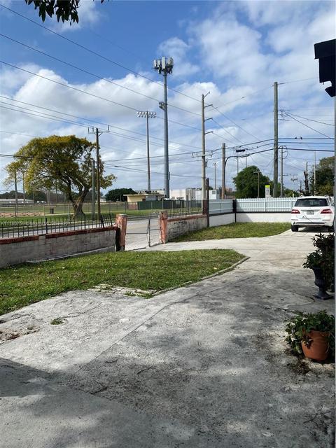 611 E 5th St, Hialeah, FL 33010 photo 22