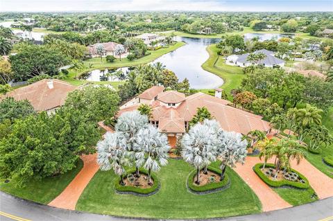 2929 Paddock Ln, Weston, FL 33331 photo 2