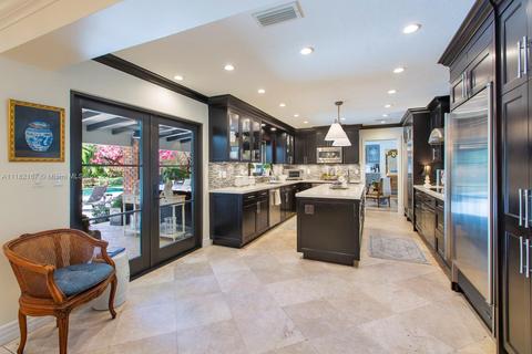 6355 Chapman Field Dr, Pinecrest, FL 33156 photo 12