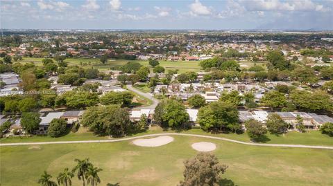 19117 E Lake Dr, Hialeah, FL 33015 photo 31