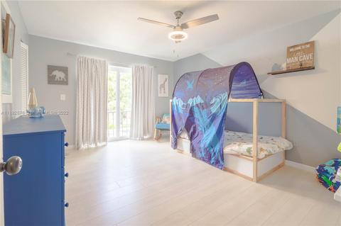 19117 E Lake Dr, Hialeah, FL 33015 photo 20