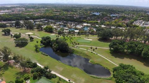 7240 S Prestwick Pl, Miami Lakes, FL 33014 photo 9