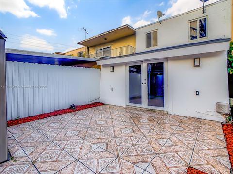 809 W 79th Pl, Hialeah, FL 33014 photo 9