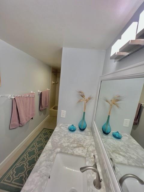 7310 Coldstream Dr, Hialeah, FL 33015 photo 25