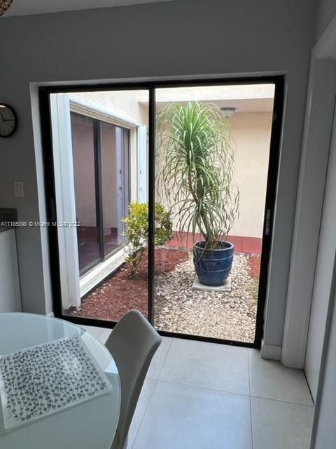 7310 Coldstream Dr, Hialeah, FL 33015 photo 18