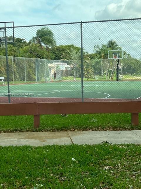 7310 Coldstream Dr, Hialeah, FL 33015 photo 40