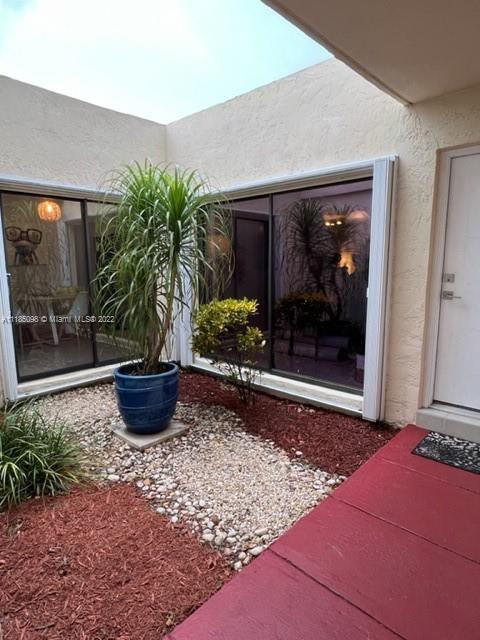 7310 Coldstream Dr, Hialeah, FL 33015 photo 7