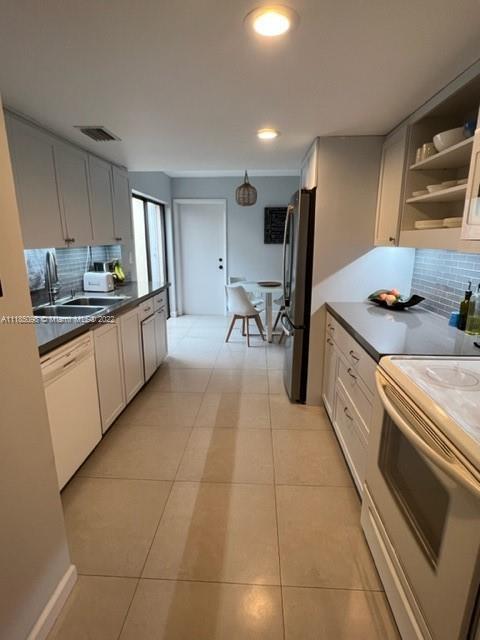 7310 Coldstream Dr, Hialeah, FL 33015 photo 16