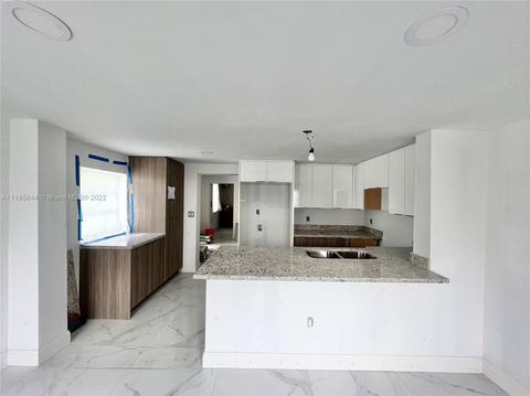5764 E 5th Ave, Hialeah, FL 33013 photo 2