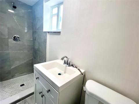 5764 E 5th Ave, Hialeah, FL 33013 photo 7