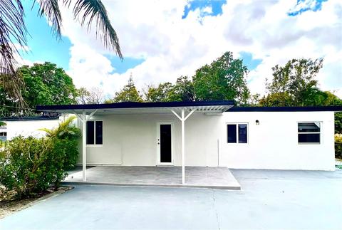 5764 E 5th Ave, Hialeah, FL 33013 photo 1