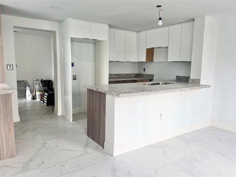 5764 E 5th Ave, Hialeah, FL 33013 photo 3