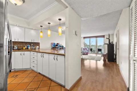 5701 Collins Ave #307, Miami Beach, FL 33140