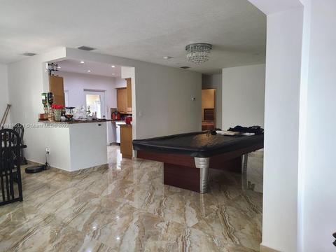 625 E 8th Ln, Hialeah, FL 33010 photo 11