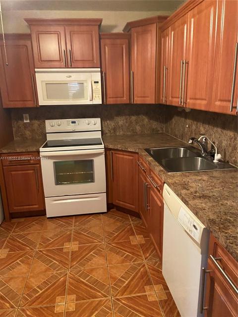 1490 W 3rd Ave, Hialeah, FL 33010 photo 34
