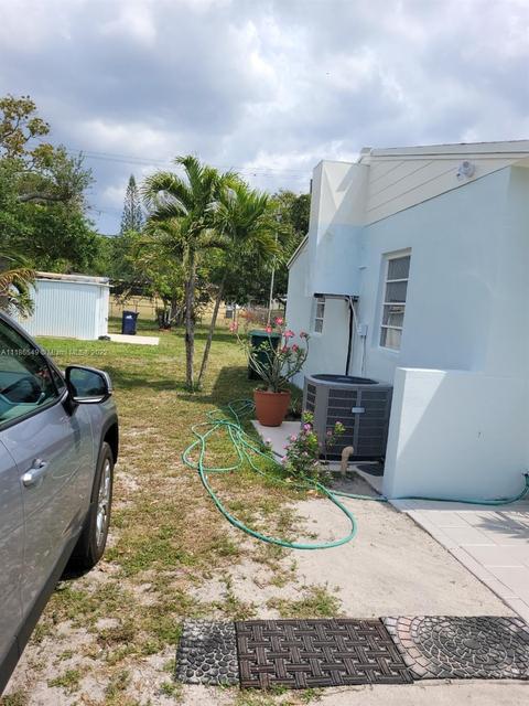 1110 Sultan Ave, Opa Locka, FL 33054 photo 6
