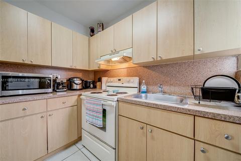 442 E 18th St, Hialeah, FL 33013 photo 4