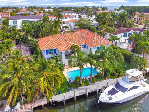 6870 Sunrise Pl, Coral Gables, FL 33133