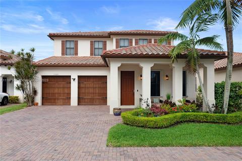 3300 NW 84th Way, Pembroke Pines, FL 33024