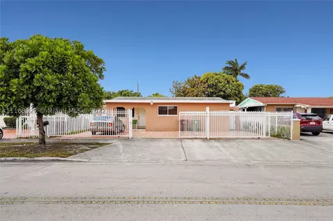 121 W 31 St, Hialeah, FL 33012 photo 1