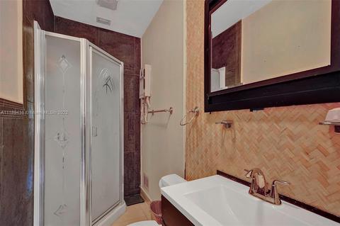 630 E 9th Ln, Hialeah, FL 33010 photo 49