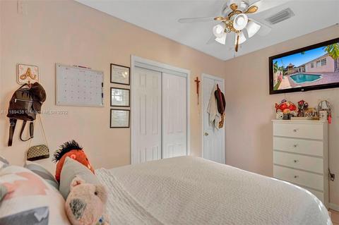 630 E 9th Ln, Hialeah, FL 33010 photo 25