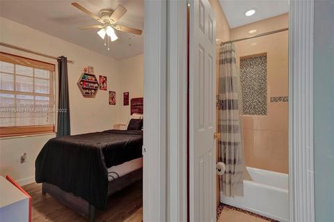 630 E 9th Ln, Hialeah, FL 33010 photo 27