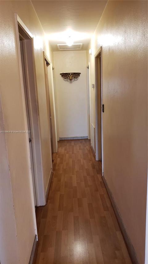 471 E 40th St, Hialeah, FL 33013 photo 8