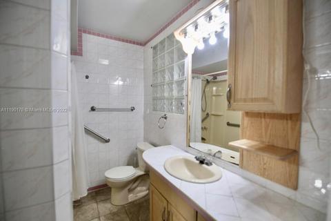 318 E 45th St, Hialeah, FL 33013 photo 13