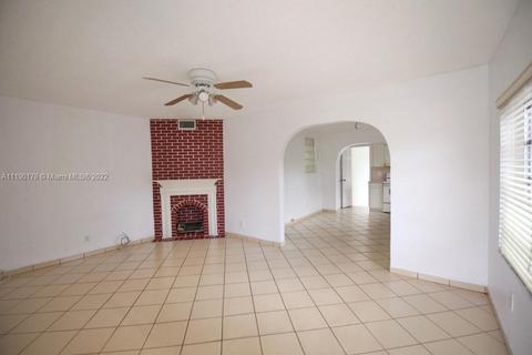 318 E 45th St, Hialeah, FL 33013 photo 9