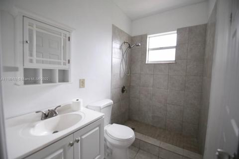 318 E 45th St, Hialeah, FL 33013 photo 21