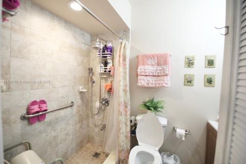 318 E 45th St, Hialeah, FL 33013 photo 31