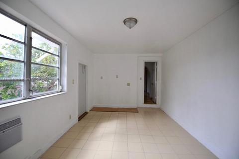 318 E 45th St, Hialeah, FL 33013 photo 22