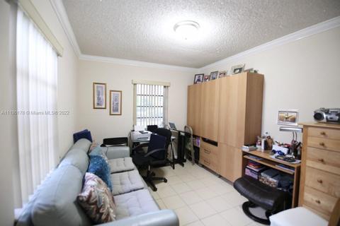 318 E 45th St, Hialeah, FL 33013 photo 30
