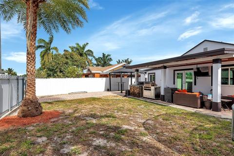 351 E 7th Ave, Hialeah, FL 33010 photo 16