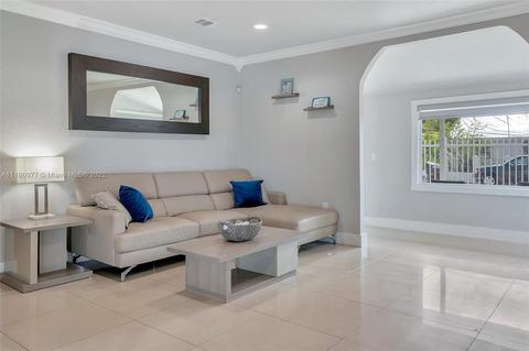 351 E 7th Ave, Hialeah, FL 33010 photo 7