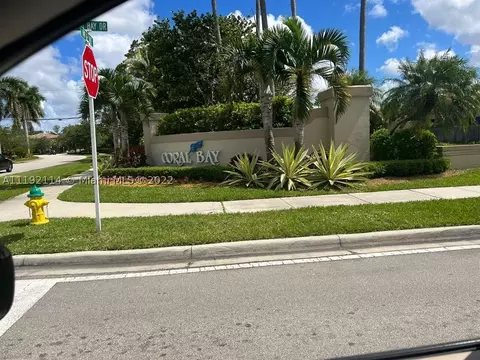 3076 Sunset Ln, Margate, FL 33063 photo 1