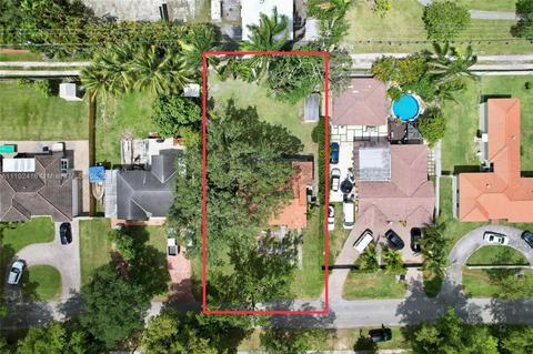 520 Forrest Dr, Miami Springs, FL 33166 photo 1