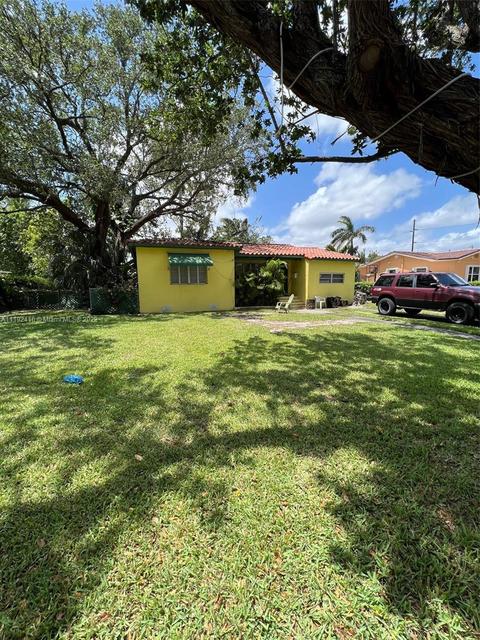 520 Forrest Dr, Miami Springs, FL 33166 photo 4